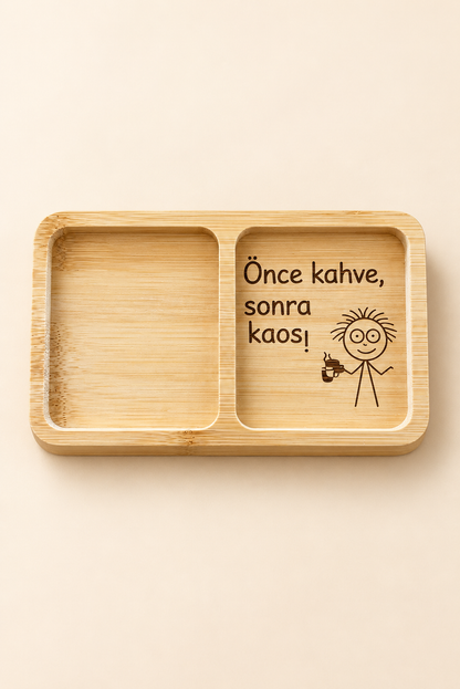 "Önce Kahve, Sonra Kaos!" Çizgi Figür Desenli Bambu Çerezlik