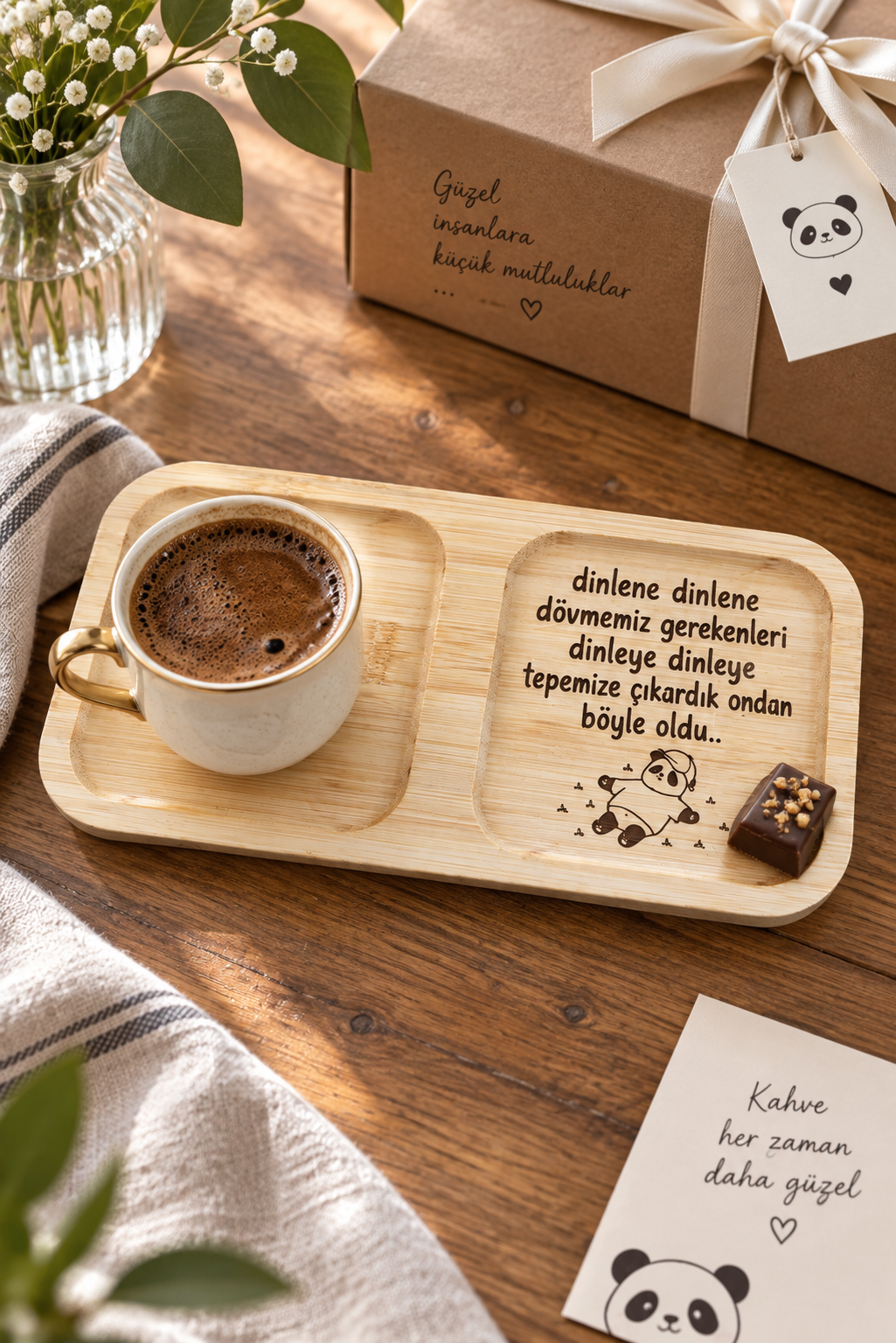 "Dinlene Dinlene" Panda Detaylı Bambu Kahve Sunum Tabağı