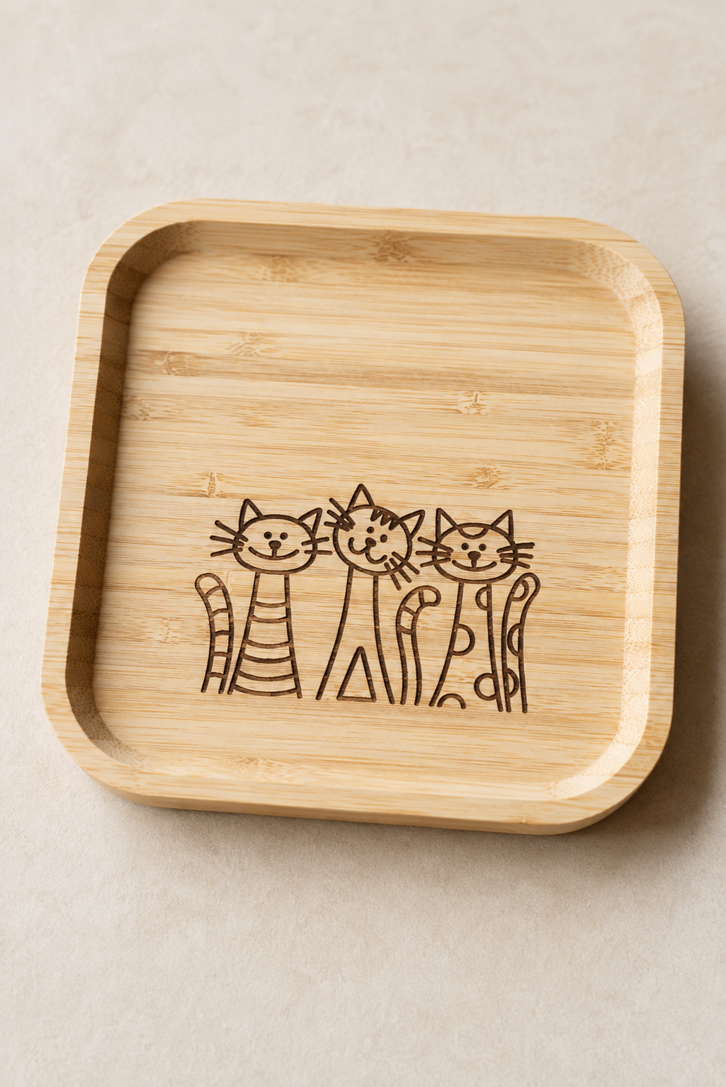 Signature Üç Kedi Desenli Kare Bambu Meyve ve Sunum Tabağı - 20x20